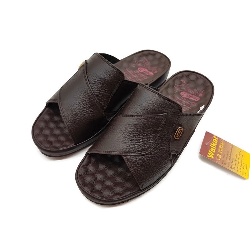 Walker รองเท้าแตะผู้ชาย รหัส M3310 สีตาลแก่ หนังแท้