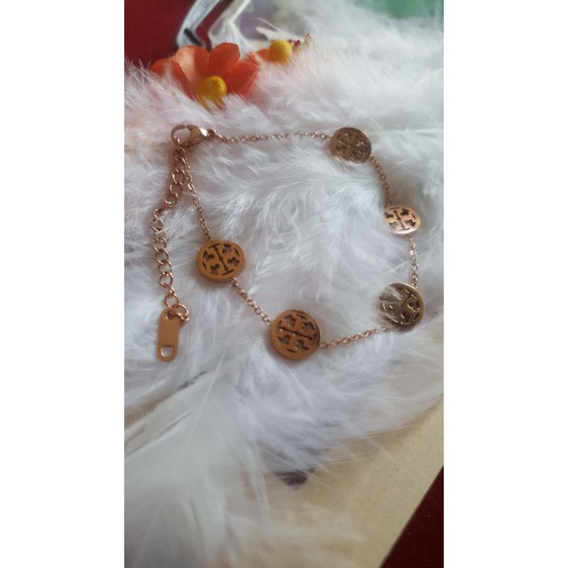 C211 สร้อยข้อมือ TB สแตนเลสสตีล