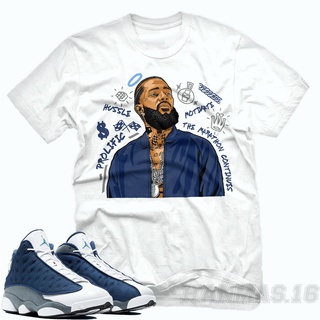 ROUNDคอลูกเรือNeckเสื้อยืด คอกลม พิมพ์ลาย Nipsey Forever Fly สีเทาอ่อน แฟชั่นคลาสสิก เข้ากับทุกชุด 13-4XL