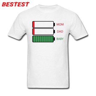 T-shirt  ใหม่ เสื้อยืดลําลอง ผ้าฝ้าย แขนสั้น พิมพ์ลาย Dad Battery สีขาว คุณภาพสูง สําหรับผู้ชาย ครอบครัวS-5XL