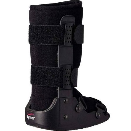 Tynor Walker boost รองเท้ารองเฝือก ยี่ห้อ Tynor ไทนอร์ สีดำ บู๊ทรองเฝือกแบบสั้น