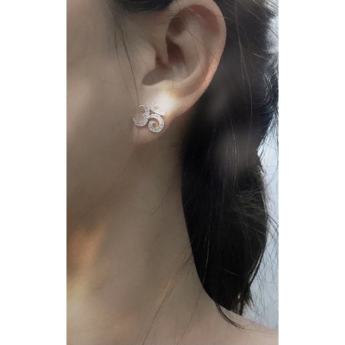 ต่างหู สัญลักษณ์ โอม 🕉 ระบบshopeeจะขึ้นสถานะก็ต่อเมื่อรถshopee express มารับของแล้ว