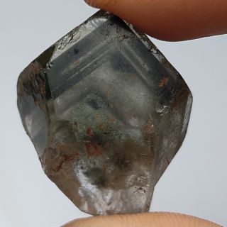 พลอย ก้อน ผลึก ควอตซ์ เขี้ยวหนุมาน ธรรมชาติ แท้ ( Phantom Quartz ) หนัก 71.7 กะรัต