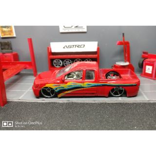 Nissan Pickup by hotwheels
