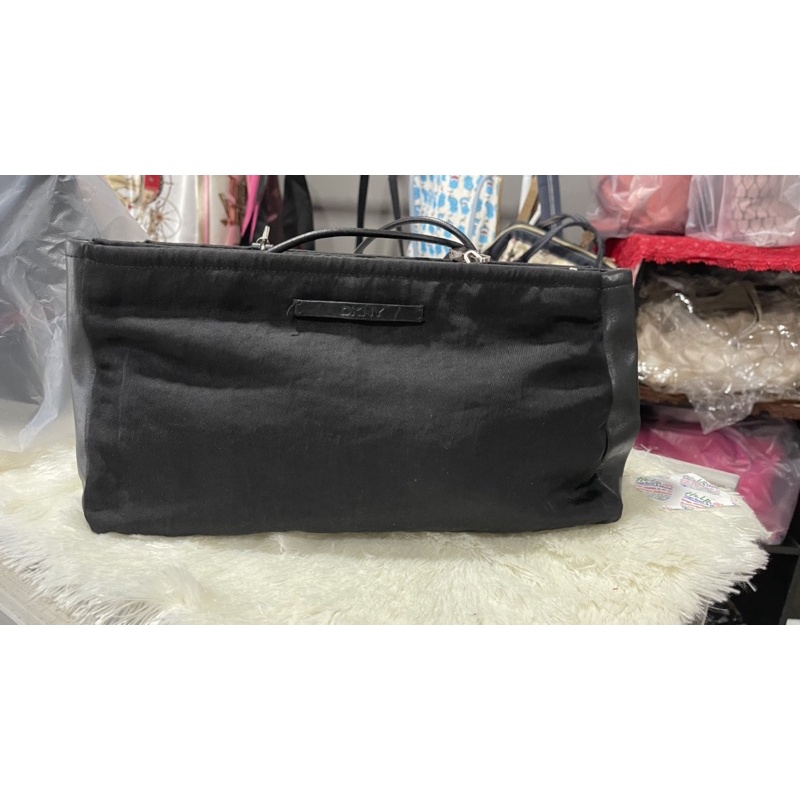 DKNY_กระเป๋าดำ_มือสอง