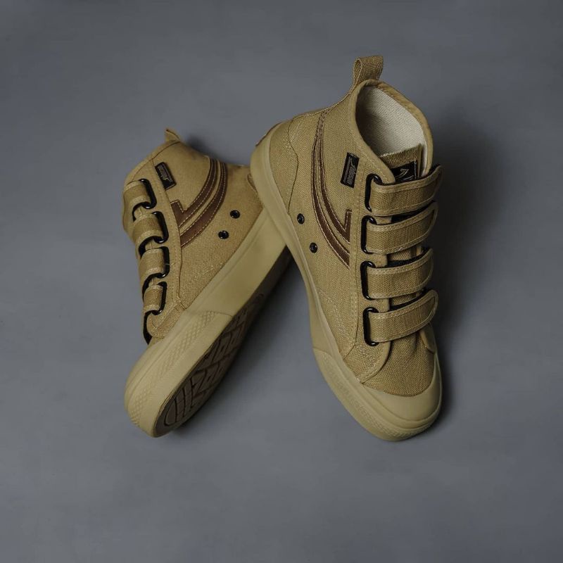 JHONSON GALAXY X VELCRO BEIGE GUM สูง