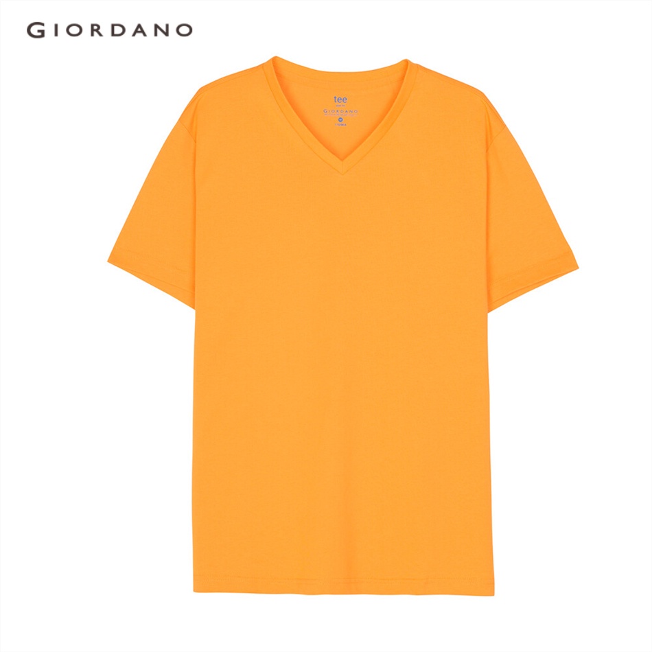 GIORDANO เสื้อยืดผู้ชายคอวี - Men's V-neck tee 01021251