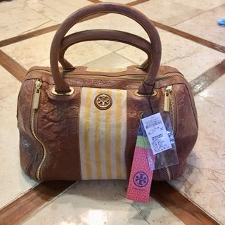 ของแท้ สวยกริบTory Burch Matilde เป็นหนังวัว นิ่มมาก ซื้อจากShopที่ญี่ปุ่น