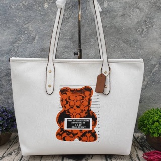 COACH CITY ZIP TOTE WITH VANDAL GUMMY (COACH F78203)