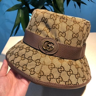 หมวก  Gucci พร้อมส่งค่ะ