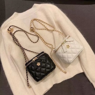 Miufashion 🌈เพียง 359 บาท ดอกเคมีเลียกล่องโซ่ กระเป๋าใบเล็ก กระเป๋าสะพายข้างกระเป๋าผู้หญิง