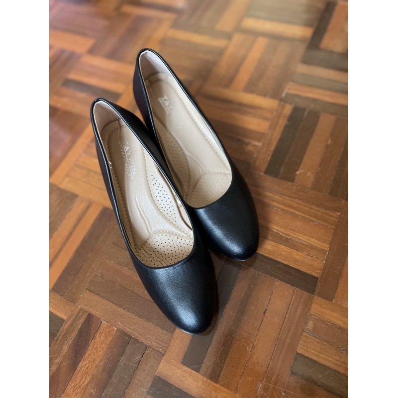 รองเท้าคัชชู รับปริญญา สีดำ Taywin Original Style Size 38.5-39