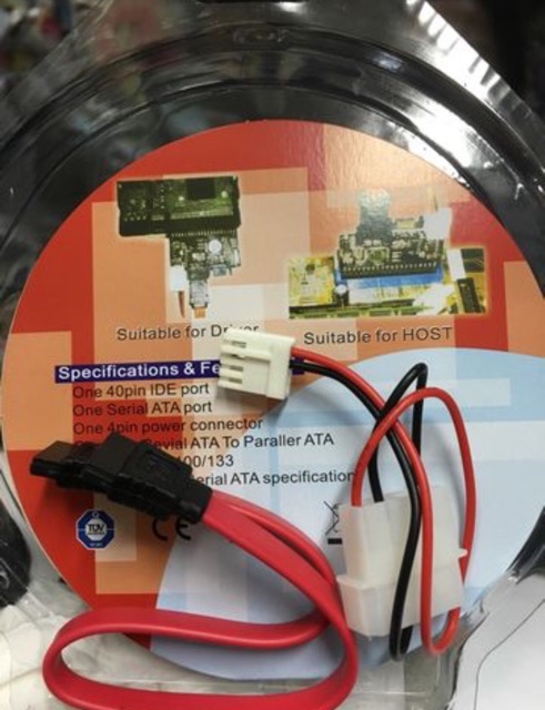 IDE TO SATA เป็น ตัวแปลง HARDDISK  รุ่นเก่าที่เป็น IDE ต้องการนำมาใช้กับเมนบอร์ดรุ่นใหม่
