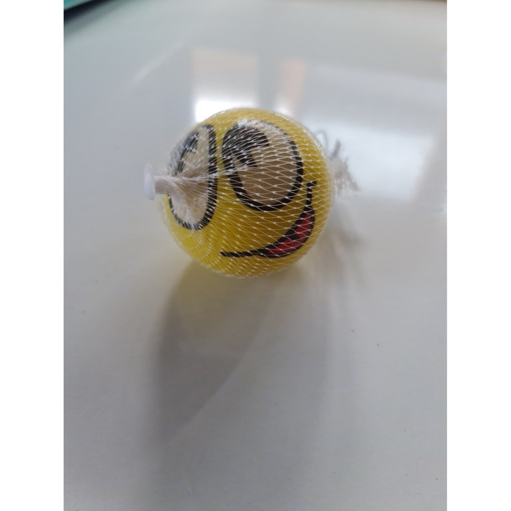 ลูกบอล Emoji  ขนาดเส้นผ่าศูนย์กลาง 5cm   มีให้เลือกหลายแบบ  จำนวน 1 ลูก