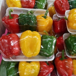 (Sweet peppers) พริกหวาน 3สี สด สะอาด เราคัดสรรวัตถุดิบอย่างดีมาเพื่อคุณ