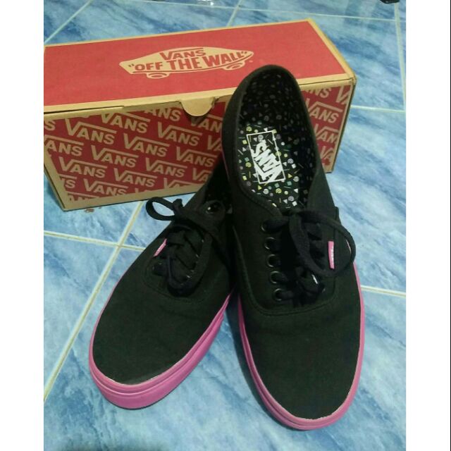 VANS.  แท้ พร้อมกล่อง