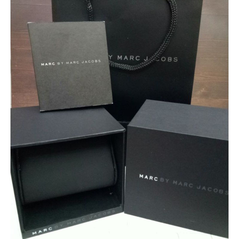 กล่องนาฬิกา/กล่อง SET MARC JACOB BRAND