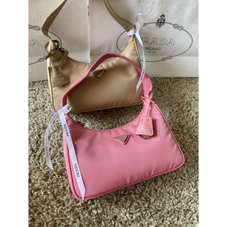 Prada รุ่น nylon Hobo Re-edition 2000 สีชมพู ปี 20