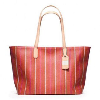 Impcoachza พร้อมส่ง กระเป๋าสะพาย Coach รุ่น LEGACY WEEKEND TICKING STRIPE PVC ZIP TOP TOTE style: F23108