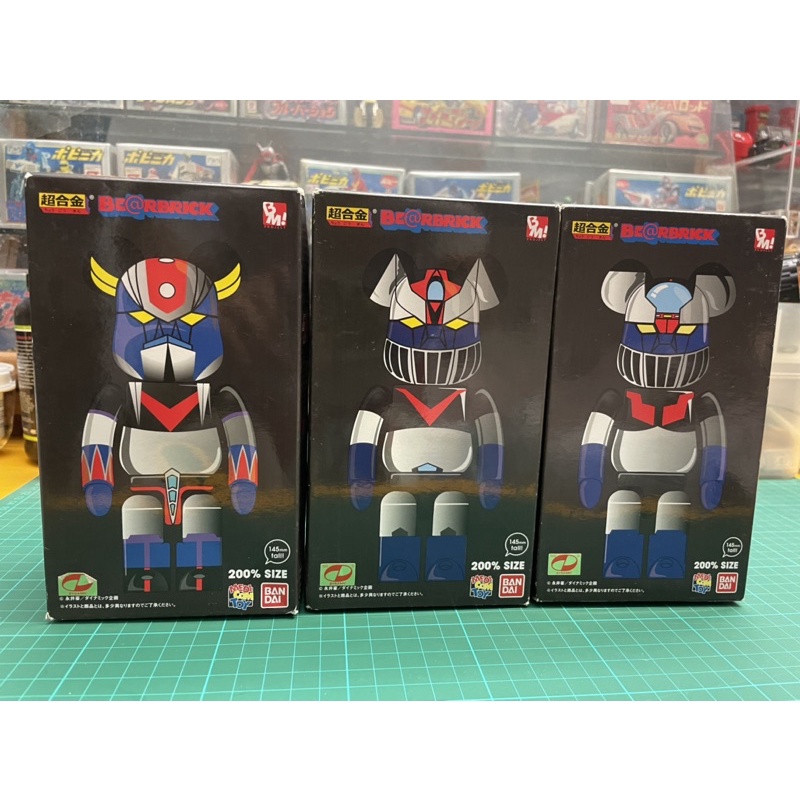 Be@rbrick 200% ชุด3ตัว ครบ Mazinger, Mazinger Z, Grendaizer UFO ของแท้ ตัวเป็นเหล็ก  bearbrick ผลิตโ