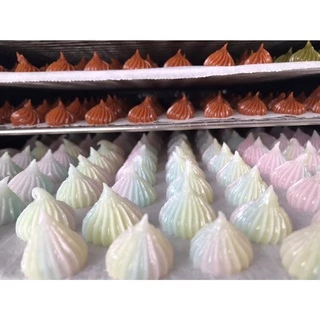 อาลัวคละ 4 รส(อบควันเทียน,รสชาเขียว,รสชาไทย,รสโกโก้บอมบ์) ขนาด 250 กรัม หวานกำลังพอดี รับประกันความอร่อย