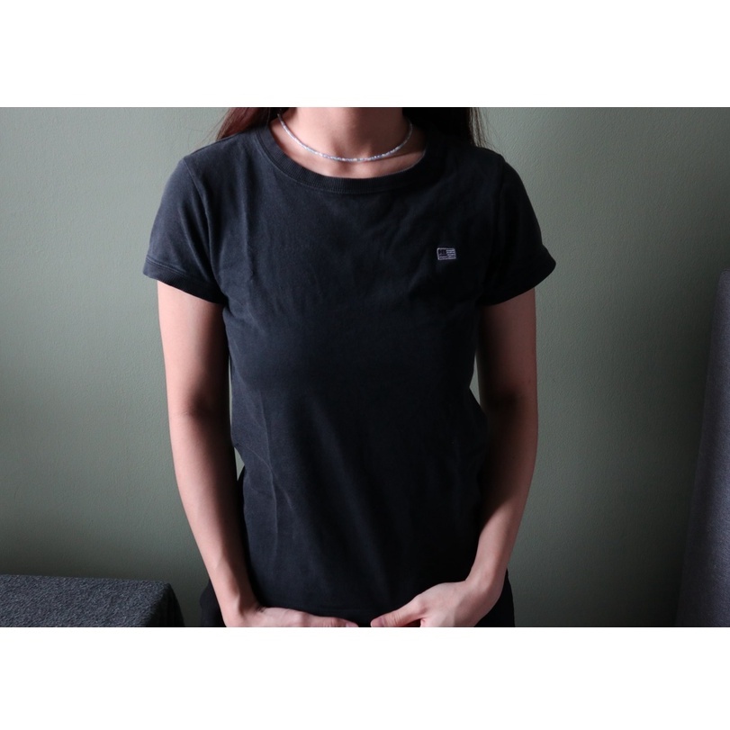 (Preloved) HANG TEN เสื้อยืดผู้หญิงสีดํา