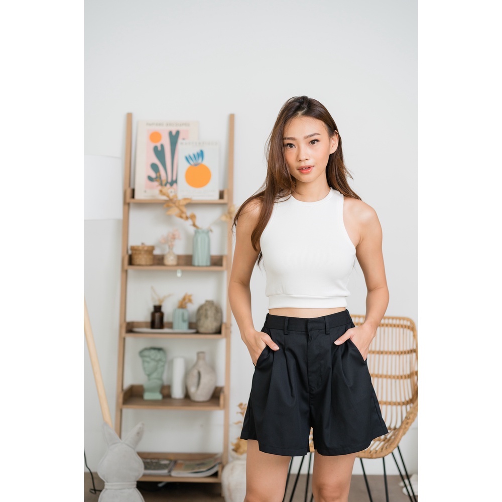 Kila Shorts - กางเกงขาสั้นเอวสูง