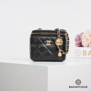 CHANEL VANITY MINI WITH ADJ BALL BLACK LAMB GHW