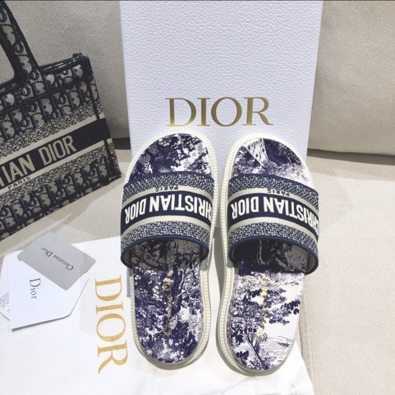 รองเท้าแตะ Dior Dway ถูกที่สุด พร้อมโปรโมชั่น - พ.ค. 2022 | BigGo 