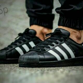 Adidas superstar รองเท้าสีดําพรีเมี่ยมสําหรับผู้ชายและผู้หญิง