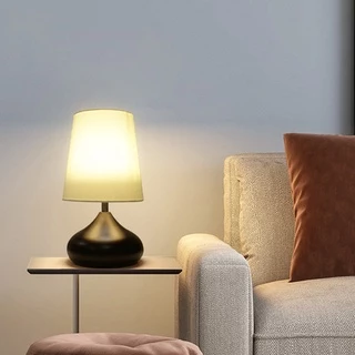 สไตล์นอร์ดิก LED โคมไฟตั้งโต๊ะ 3W โมเดิร์นโคมไฟตั้งโต๊ะ Creative Sleep Night Light Home Decor ห้องนอน Living Room