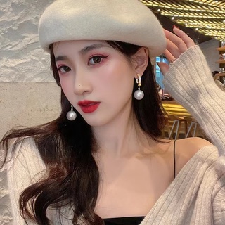 มาใหม่ Fashion earrings ต่างหูไข่มุก เวอร์ชั่นเกาหลีแฟชั่น Style รูปแบบใหม่ (สินค้าพร้อมจัดส่ง)