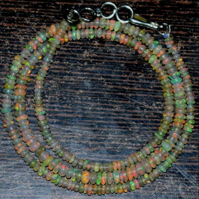 สร้อยคอโอปอลแท้ (Natural rainbow opal beads necklack)