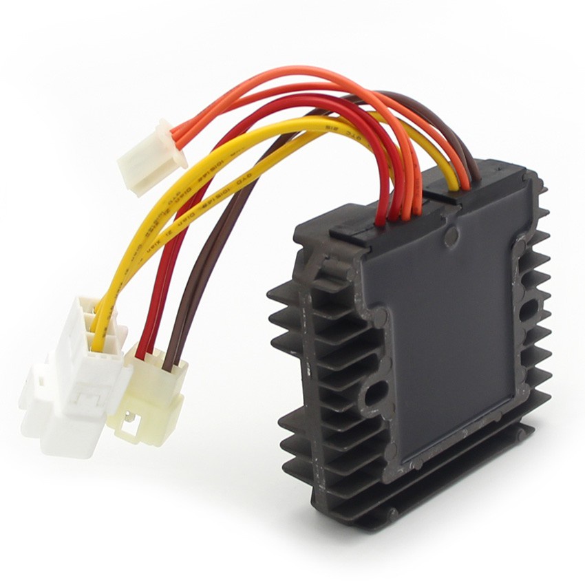 โพลาริส 4011731 4012476 4012930 4013587 600 700 800 HQ IQ RMK Switchback เครื่องปรับแรงดันไฟฟ้ารถจัก