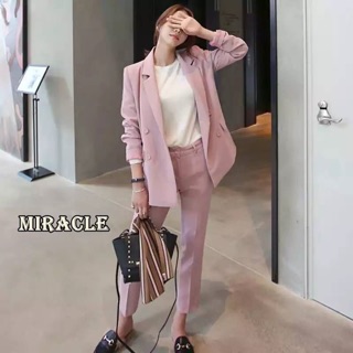 ชุดสูทสีชมพูป้ายmiracle