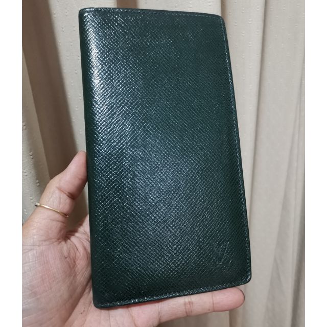 Used LV Taiga Long Wallet (MI0947)​รับประกันแท้ 100%