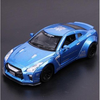 โมเดลรถยนต์Nissan GTR super run sound and light pull back door 1:32 alloy car    สีน้ำเงิน