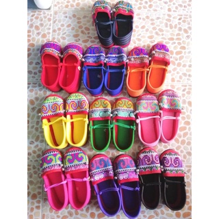 รองเท้า​เด็ก​ดอย​ เด็กชาวเขา รองเท้าแตะ รองเท้าแม้ว