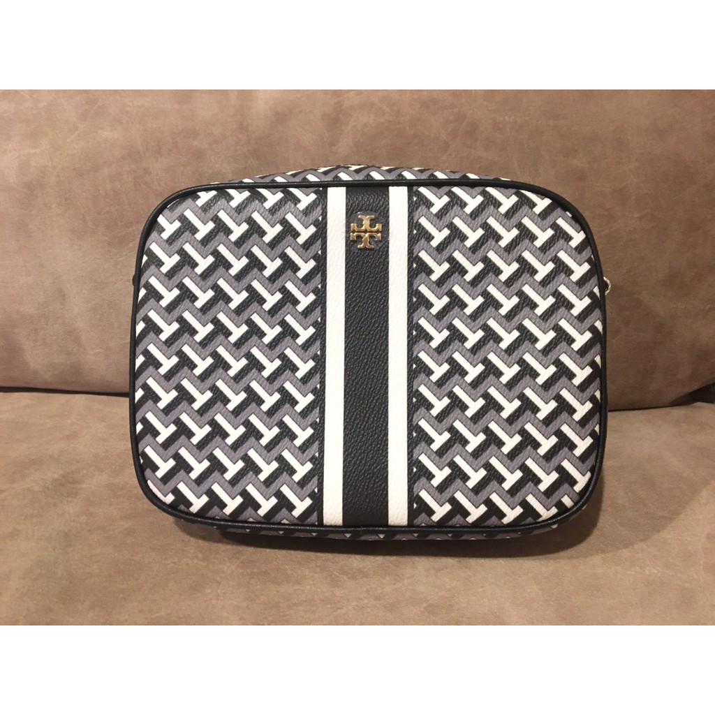 Tory burch แท้ ???? T ZAG crossbody กระเป๋าสะพายครอสบอดี้ สี ดำ ลาย T