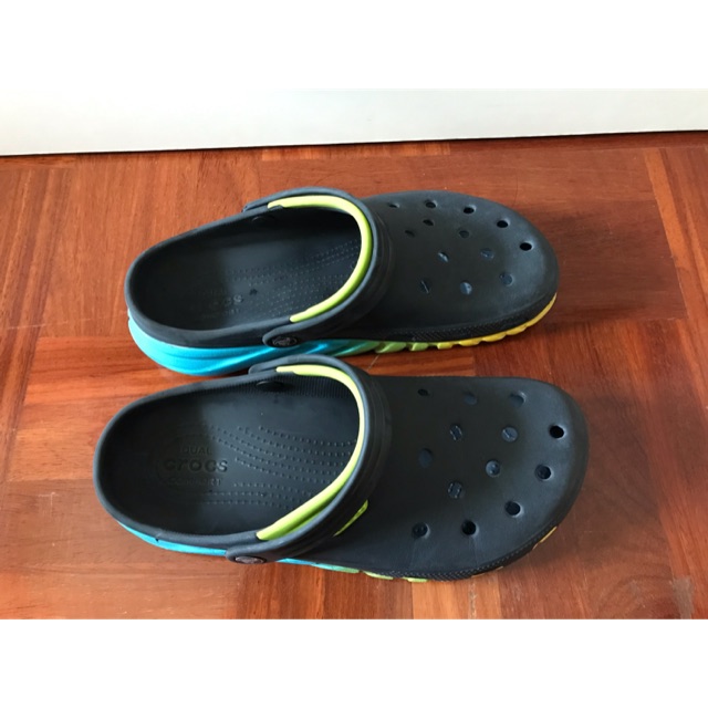 รองเท้า crocs พื้น 3 สี เบอร์ M9 W11