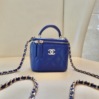 [ของแท้💯] New CHANEL Small Vanity with Chain