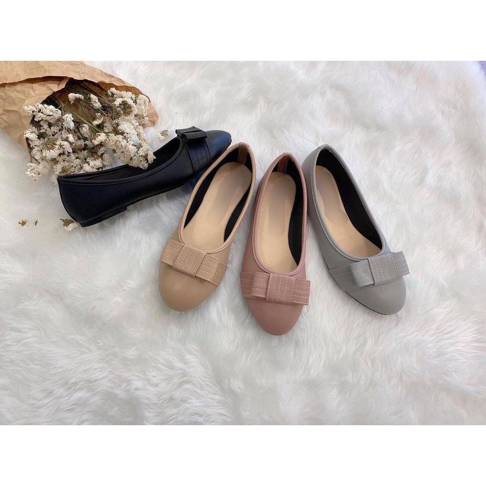 รองเท้าคัทชูการันตีงานหนังนิ่ม งานตรงปก ใส่สบายมากนะคะ Size 36-41 รหัสสินค้า MLS347โบว์สี่เหลี่ยมเก๋