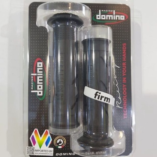 ปลอกแฮนด์โดมิโน (domino) รุ่น A250  สีดำFIRM ลาย3 ขีด COPPIA MANOPOLE FIRM NATRACITE/NERO งานแท้ (Made in Italy)