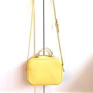 Zara crossbody สีเหลืองนีออน