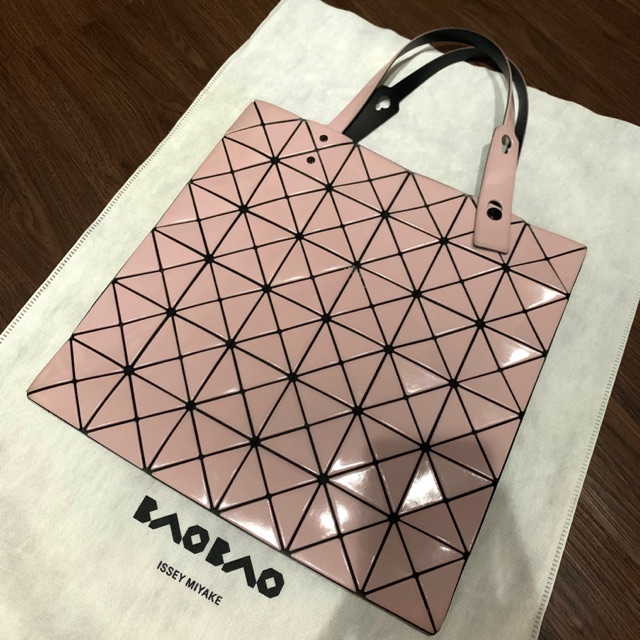 Bao Bao Lucent 6x6 Pink (Limited Edition) มือสอง
