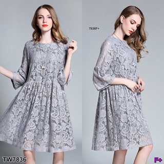 👗Pfashion [ส่งไว!!🚛] P7836  	เดรสลูกไม้คอกลม กระโปรงจับจีบ  round neck lace dress pleated skirt