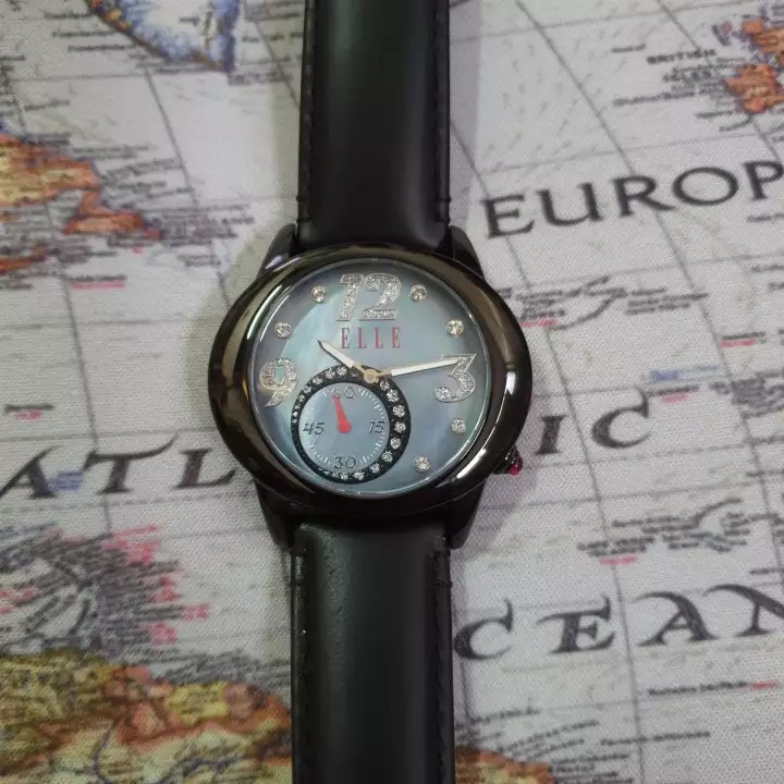 ELLE Girl นาฬิกาข้อมือผู้หญิง แบรนด์ดังจากฝรั่งเศส ออกแบบแนวแฟชั่น น่ารัก ทันสมัย รุ่น EL20042S04K -สีดำ