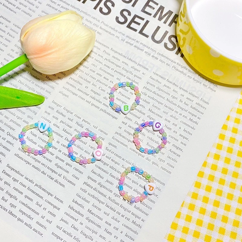 ส่งด่วน🔥แหวนลูกปัด แหวนตัวอักษรหัวใจ A-Z💍(ร้านสุ่มสีให้)