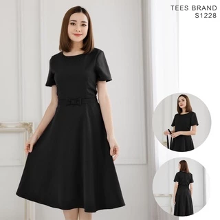 TEESBRAND ชุดทำงานสีดำ T1228 ทรงบาน เสื้อคอกลม มีโบว์เข็มขัด ชุดสุภาพ ใส่งานพิธี สินค้าพร้อมส่ง เดรสดำ