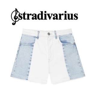 Stradivarius : Contrast slim fit mom shorts